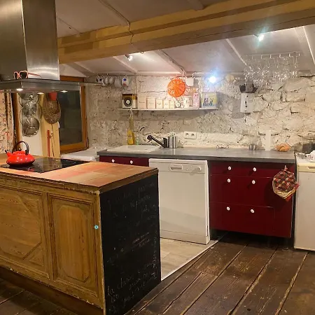 Nyaraló Village House Montpeyroux